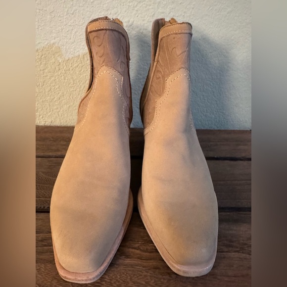 Dolce Vita Women's Silvan Cutout Western Ankle Booties Size 6.5 - Picture 10 of 11